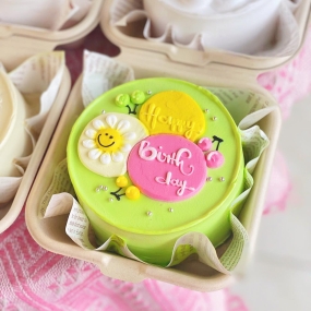 Bánh bento tone xanh dễ thương 