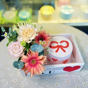 Set bánh và hoa đẹp tặng người yêu