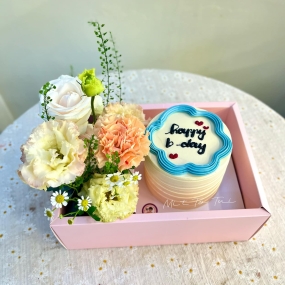 Set bánh và hoa tone vàng