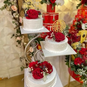 BÁNH CƯỚI TẦNG RỜI TONE ĐỎ