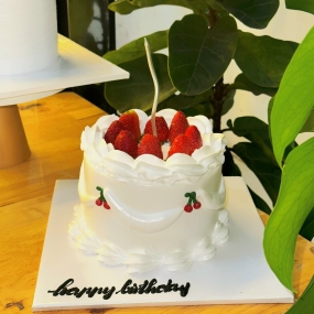 BÁNH KEM CUTE CHO BẠN GÁI