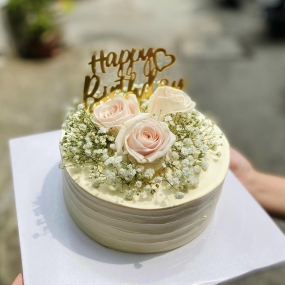 BÁNH KEM HOA TƯƠI TẶNG MẸ NGÀY 20/10