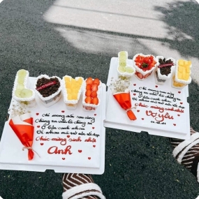 BÁNH KEM CHỮ LOVE CHO BẠN GÁI