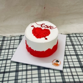 BÁNH KEM CHỮ LOVE TRÁI TIM ĐẸP